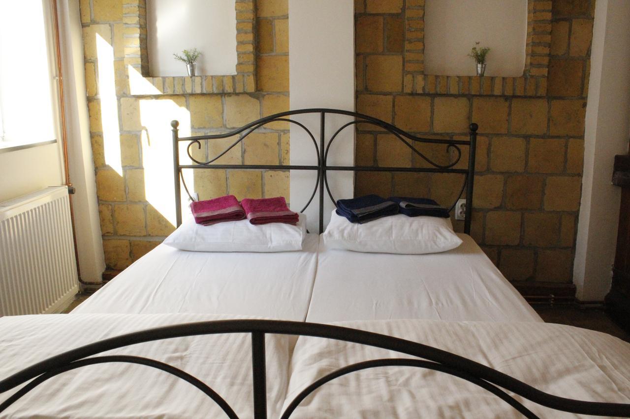 Hostel Nomad Novi Sad Exterior photo